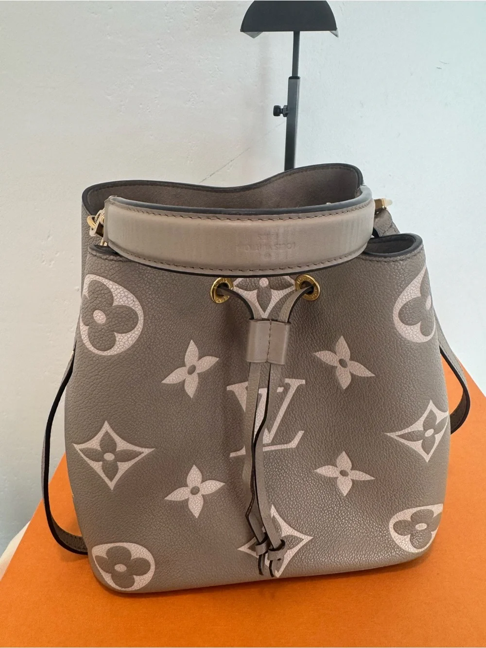 Louis Vuitton NéoNoé MM Bucket Bag